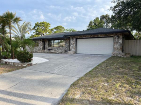 3bdr, 2 bath, heated pool, 5min from beach